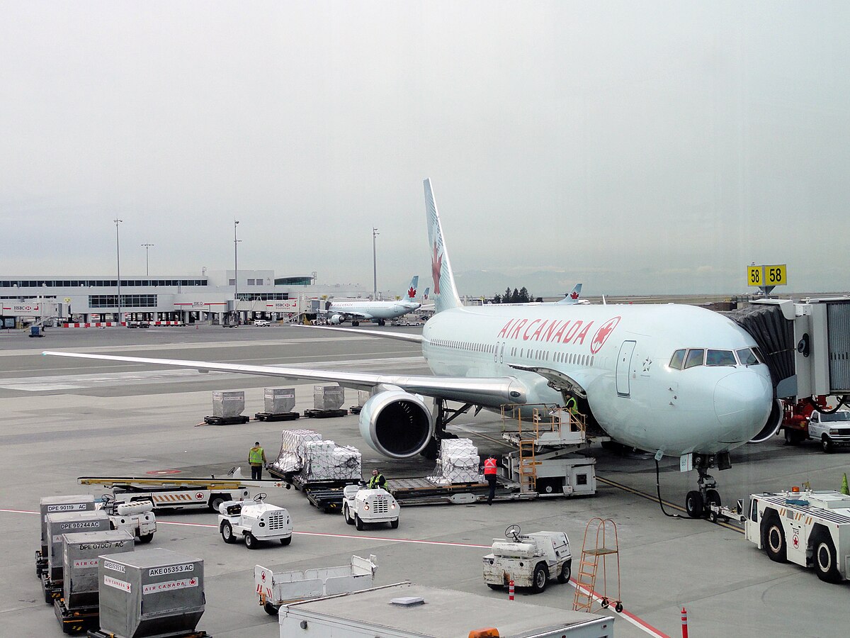 Acuerdo provisional pone fin a huelga de tripulantes en Air Canada