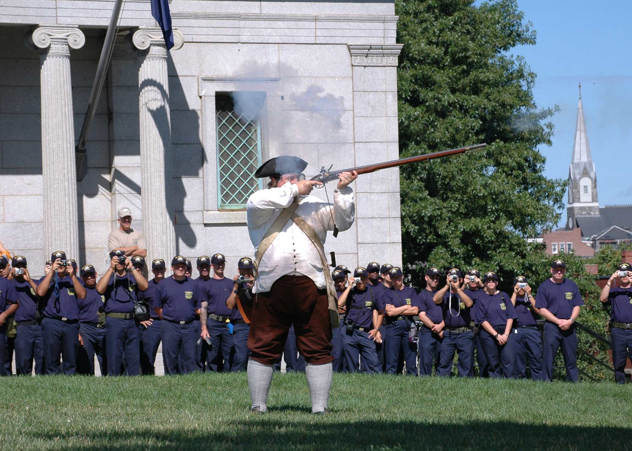 Celebre el Día de los Patriotas en Boston: Eventos Gratuitos