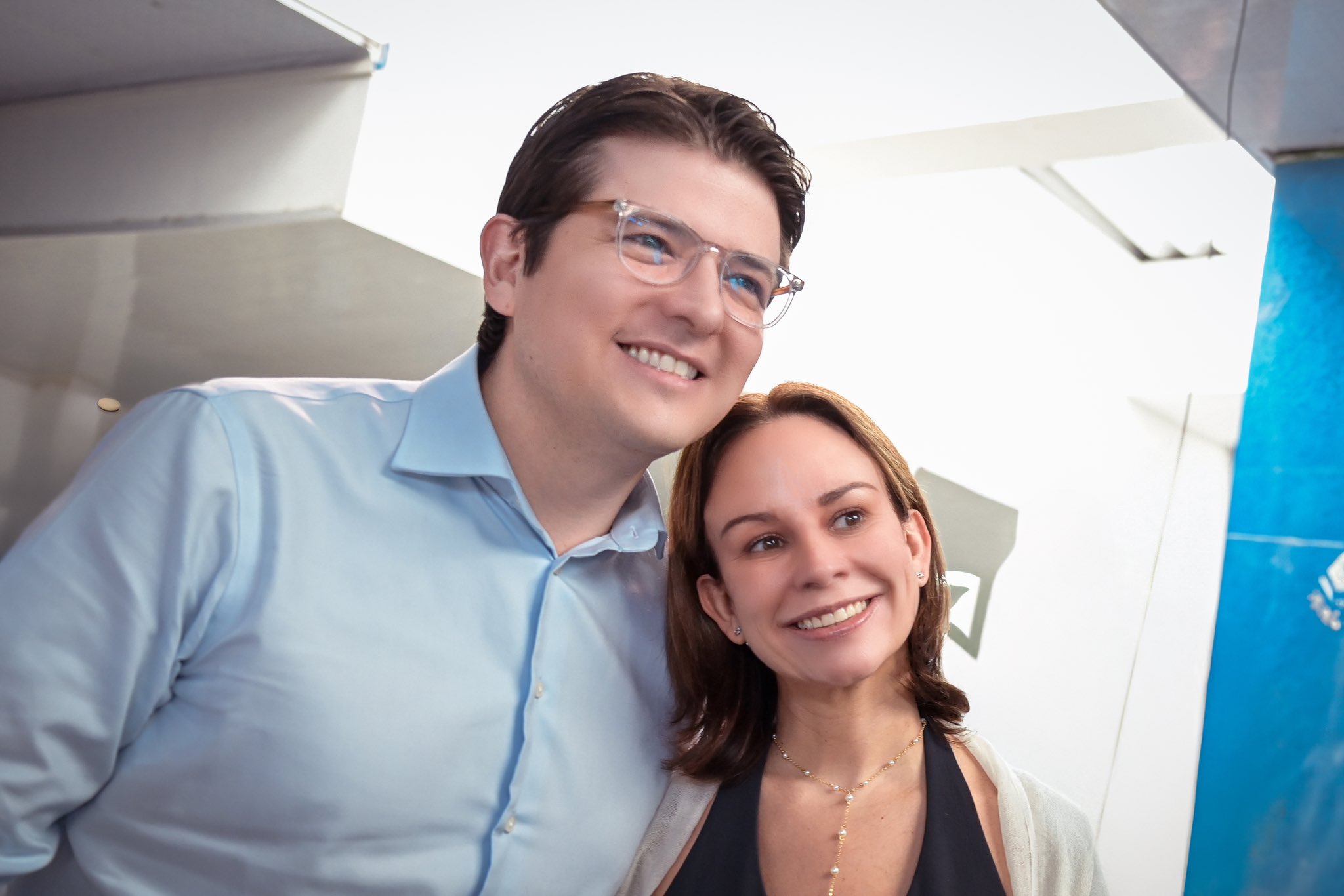 Disparan contra precandidato presidencial colombiano Miguel Uribe