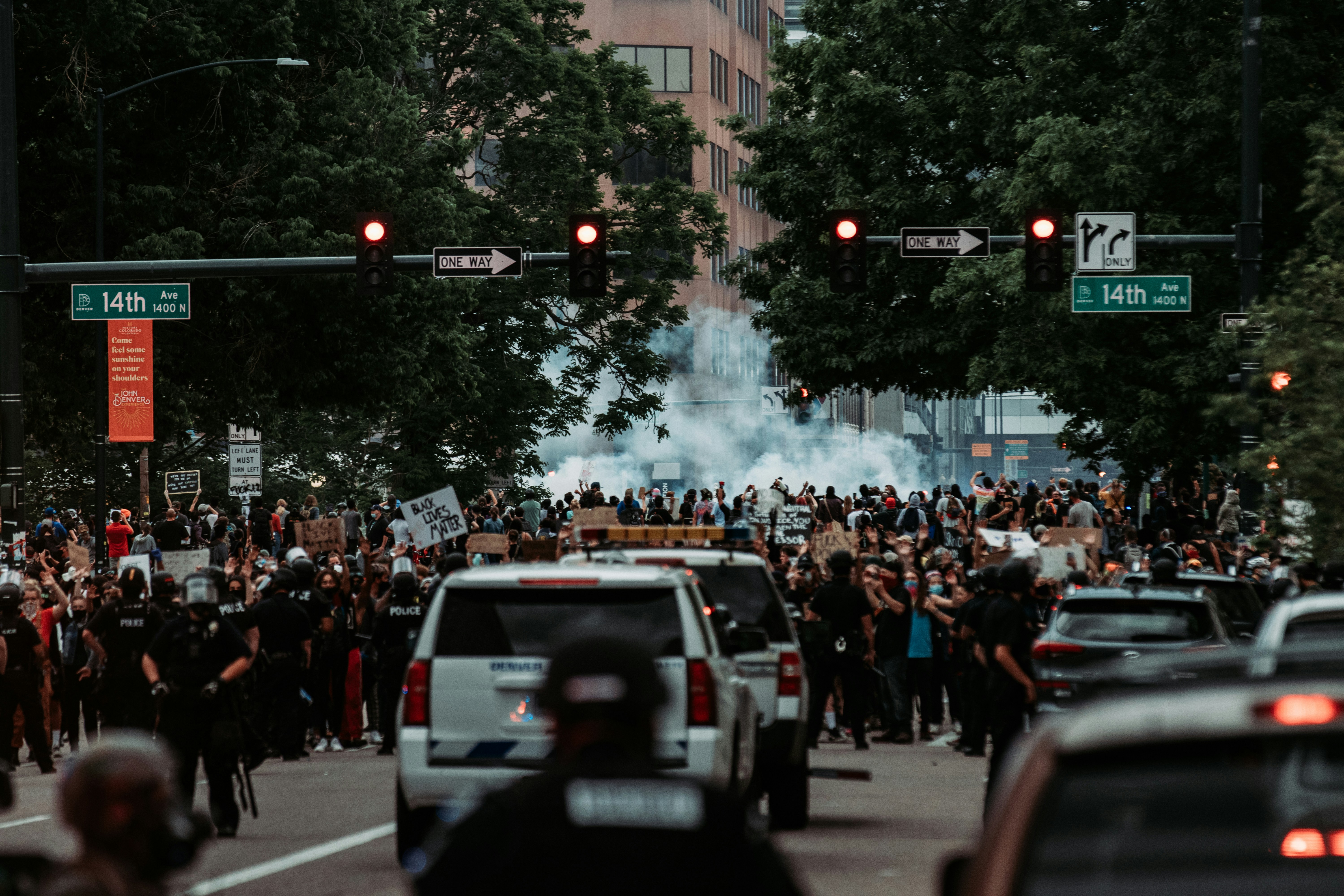 Civiles marcharon en Massachusetts contra las redadas de ICE