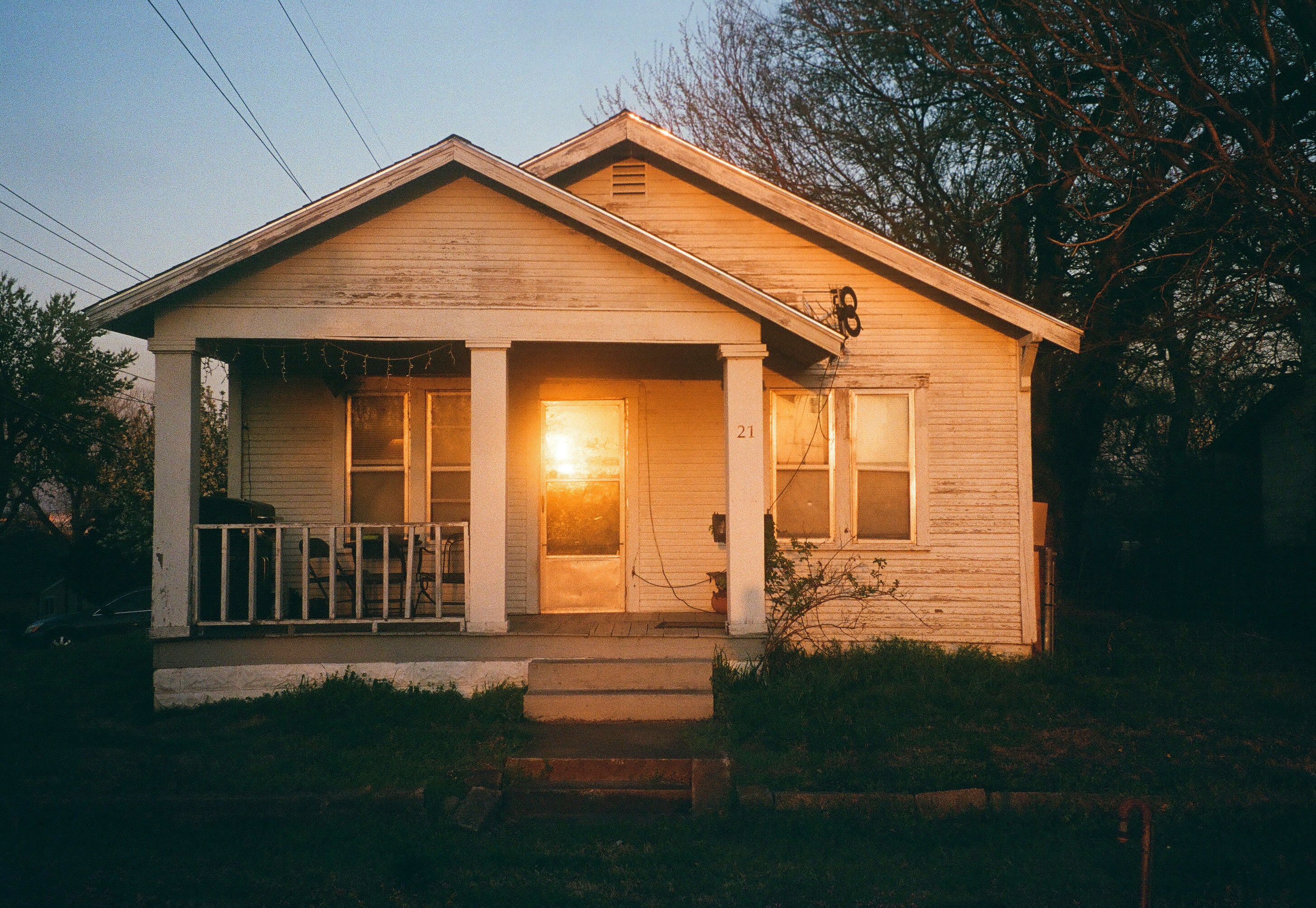 Crisis habitacional golpea con fuerza a migrantes en EE.UU.